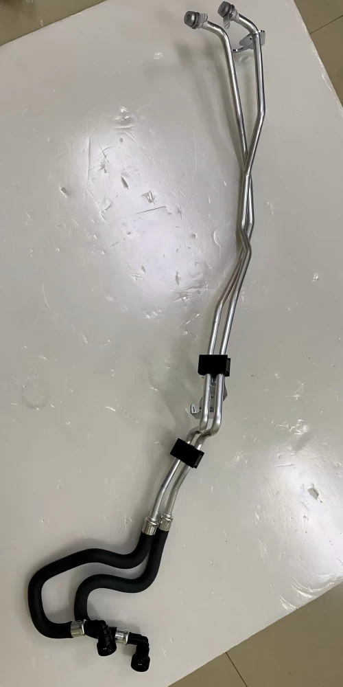 Fuel Hose Fits Automotive Land Rover LR 2 Conventional OE No. LR014409 Fuel Hose Fits Automotive Land Rover LR 2 Conventional OE No. LR014409